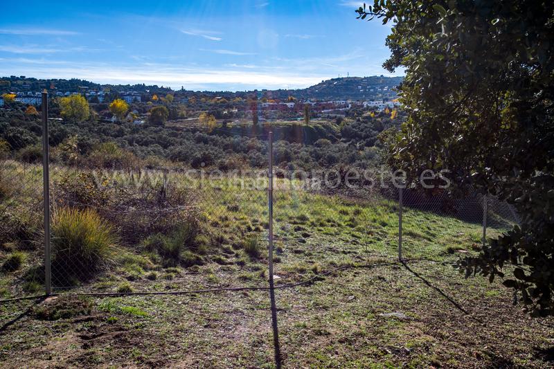 Foto e3d2f4ef-b71f-47ff-b1d5-12c1865738f0. Casa bifamiliare con riscaldamento parcheggio in Los Ángeles de San Rafael Espinar (El)