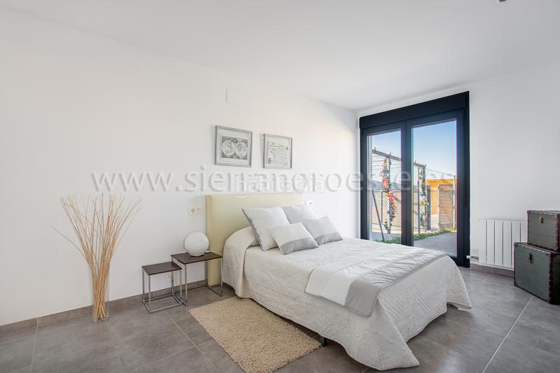 Foto fbcb3e28-1b00-4752-b88f-f86da589e1af. Casa bifamiliare con riscaldamento parcheggio in Los Ángeles de San Rafael Espinar (El)