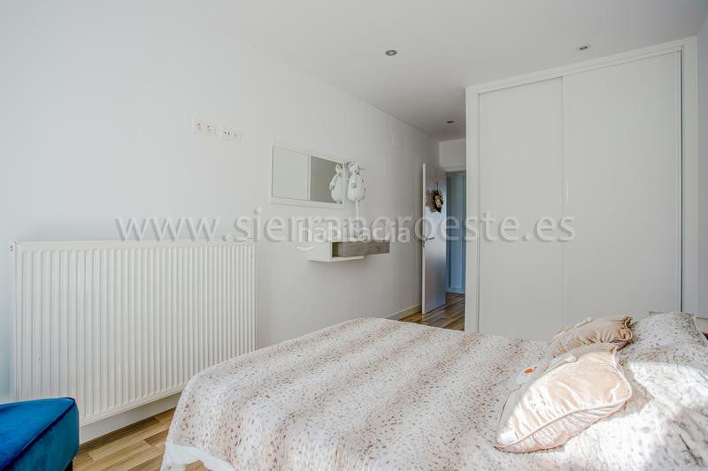 Foto 39e20b61-65ff-49d2-94b3-e02dbd14a2e4. Maison jumelée avec chauffage parking dans Los Ángeles de San Rafael Espinar (El)