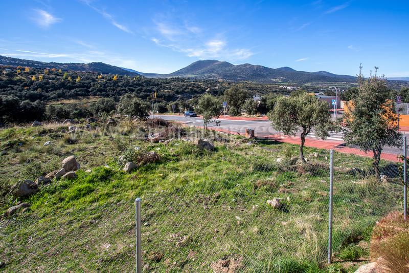 Foto 7355d549-50ec-483c-b31c-cae95e81f171. Maison jumelée avec chauffage parking dans Los Ángeles de San Rafael Espinar (El)