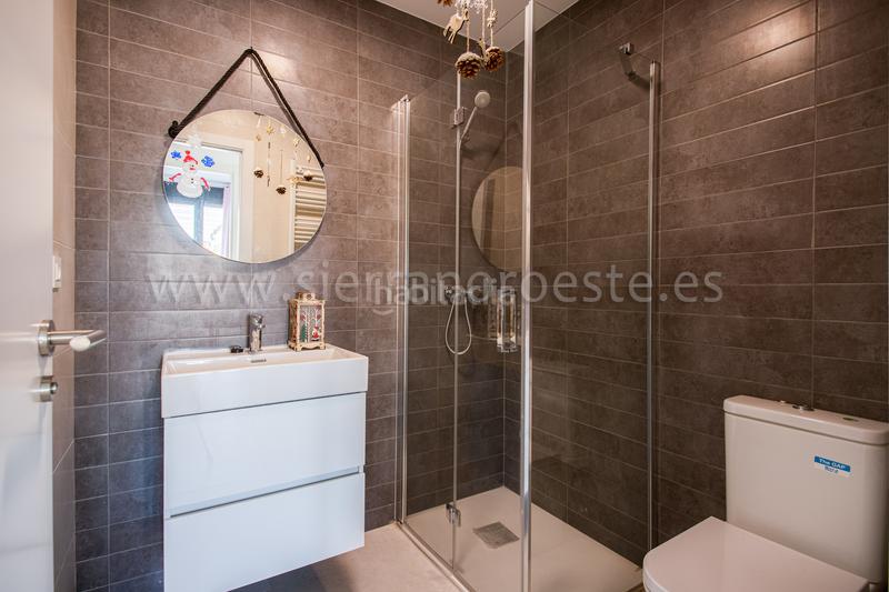 Foto 7f8f0ff4-b22b-4f62-9826-b118e47fc05c. Maison jumelée avec chauffage parking dans Los Ángeles de San Rafael Espinar (El)