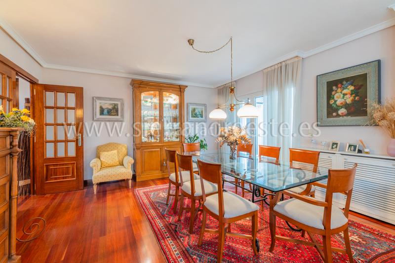 Foto 99f38e3f-c280-4daa-b4df-4049817d4ed0. Casa bifamiliare con camino riscaldamento parcheggio piscina in Rozas de Madrid (Las)