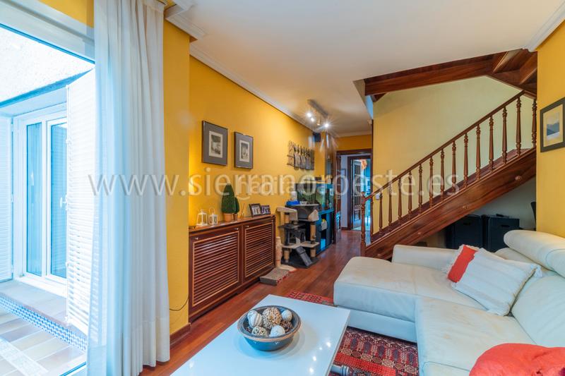 Foto d25efe69-df1d-4923-8398-8dc9e2ac9cc1. Casa bifamiliare con camino riscaldamento parcheggio piscina in Rozas de Madrid (Las)