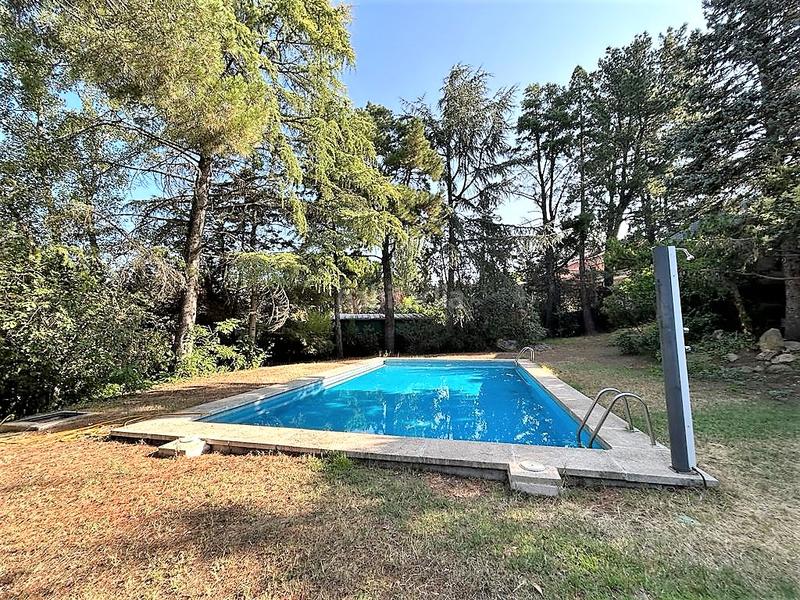 Foto 2b05fea7-af1a-4fd2-9bd8-f234ca00c685. Chalet  independiente para reformar en Las Marías. en Torrelodones