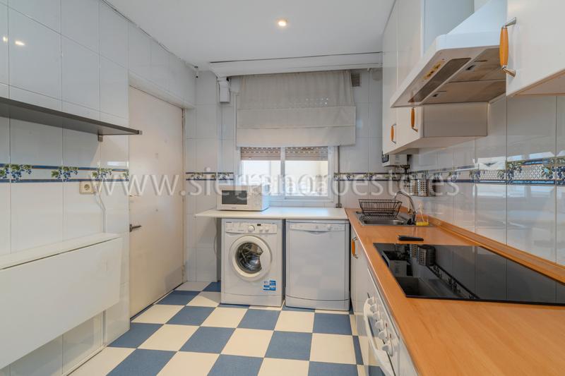 Foto f9ec5dbc-2e6f-4e9a-b9ef-280f7a4ef301. Rent flat with heating in Ríos Rosas-Nuevos Ministerios Madrid