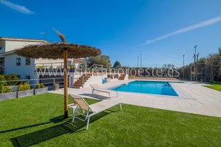 Rent Chalet in El Cantizal. Chalet independient en alquiler seminuevo y amueblado.
