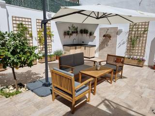 Casa  Murillo. Planta baja techo libre en palma de mallorca zona santa catalina