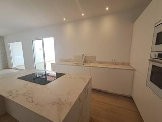 Flat in Joan crespí 39. Planta baja en venta en son espanyolet07014