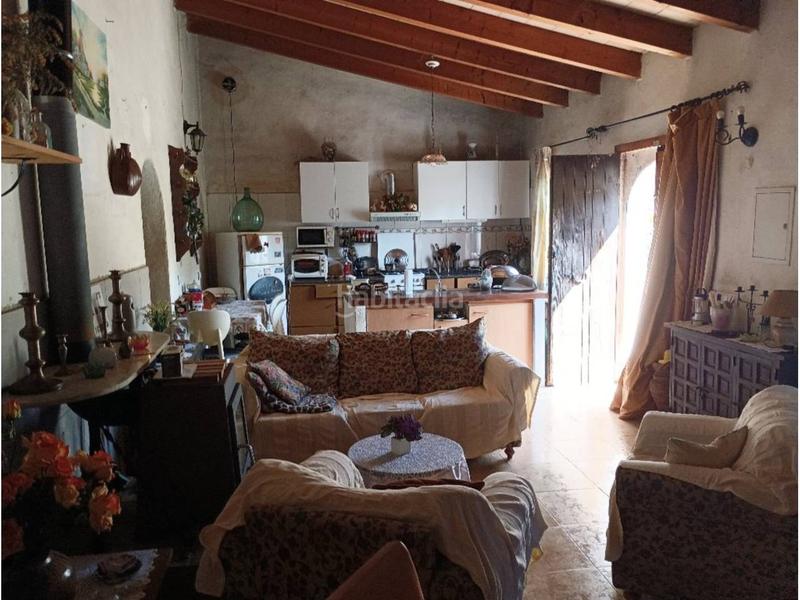 Foto f7a5af76-1bea-4f84-96a8-c0c1b5b86ca2. Masía en son bosch 36 finca carretera capdella en Andratx