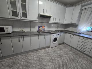 Maison à La Dehesa de Moratalaz. Chalet independiente en una sola planta