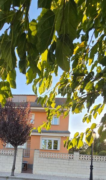 Foto 9dbf8d8c-bcb6-43b4-af7d-c0f142b5dffc. Casa con riscaldamento parcheggio piscina in Torrejón de la Calzada