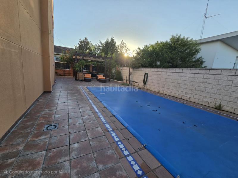 Foto fd07a63a-577e-49b7-bc88-c334c2c3aa9b. Casa con riscaldamento parcheggio piscina in Torrejón de la Calzada