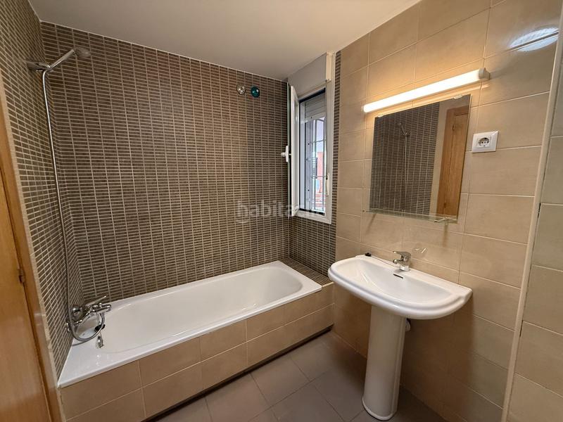 Foto da59cc46-8ccb-4200-bbae-d025da69a4cb. Miete appartement mit heizung in Butarque Madrid