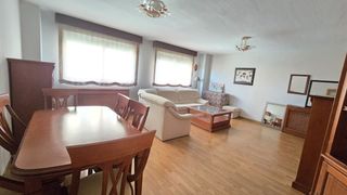 Pis a El Nido-Fuentes. Piso 2ª planta. tres habitaciones. dos baños. plaza de garaje. t