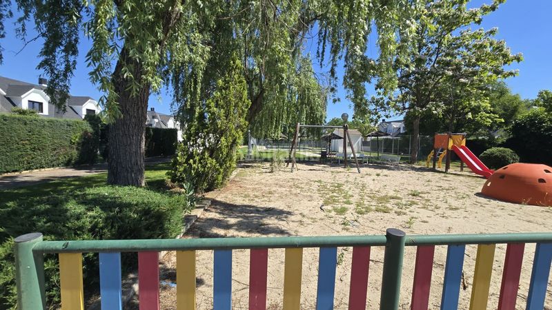 Foto 1de6f6b2-14b8-42d5-82c5-d743c852295a. Casa amb calefacció piscina a señorío de Illescas Illescas
