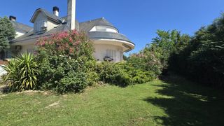 Maison à Señorío de Illescas. Chalet pareado en zona residencial privada. tres plantas. cuatro