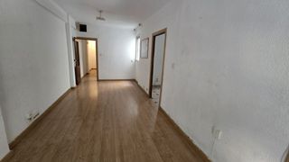 Appartamento in Los Rosales. Piso de dos habitaciones