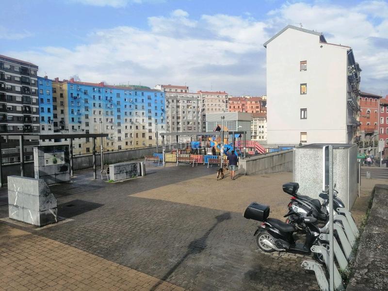 Foto 1577b8f5-b83e-42b4-88e0-86baf993eee9. Local comercial a n/a a Atxuri Bilbao