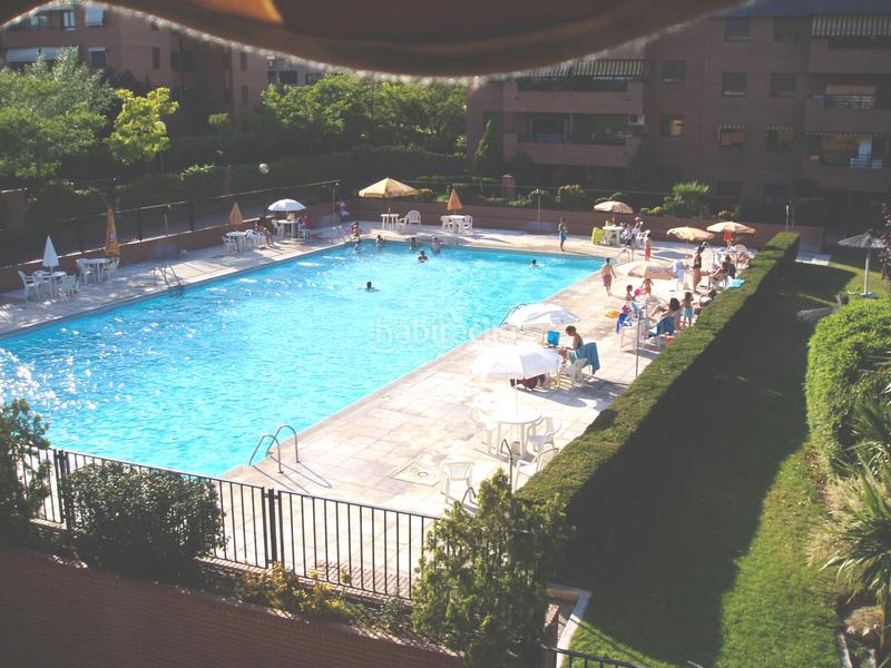 Foto 6fd90670-ed40-402d-bf4a-ad461db15a9f. Lloguer pis amb calefacció piscina a Avenida Europa Pozuelo de Alarcón