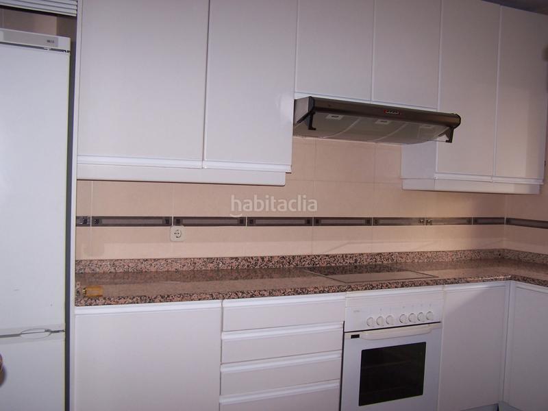 Foto a37365c4-8ac8-4df4-83ab-242f1b2830c2. Affitto casa a schiera con camino riscaldamento parcheggio piscina in Pozuelo de Alarcón