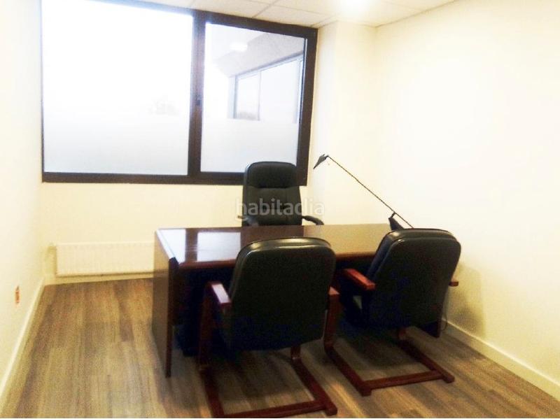Foto cb5bd2ff-b17a-477f-8062-421d7d05db4f. Rent office space with heating in Aravaca Madrid