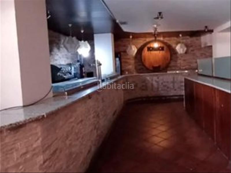 Foto a8fc0d3f-a14f-4c97-9c38-26bd488a3da1. Local commercial avec chauffage dans Casco Antiguo Rozas de Madrid (Las)