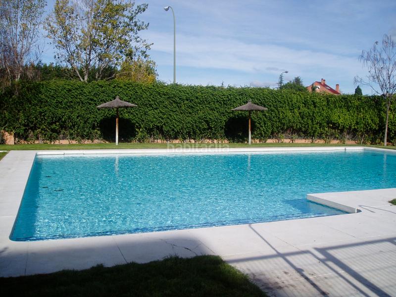 Foto 19eb237d-df42-4342-835c-523dd9353eca. Lloguer àtic amb calefacció piscina a Valdemarín Madrid