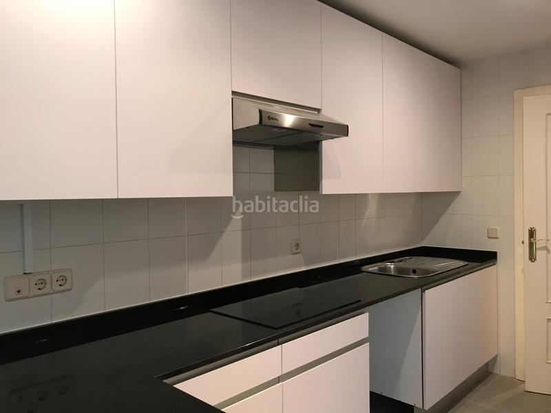 Foto a2dd1ae7-b21d-4316-a73f-a567bbc3b59a. Lloguer àtic amb calefacció piscina a Valdemarín Madrid