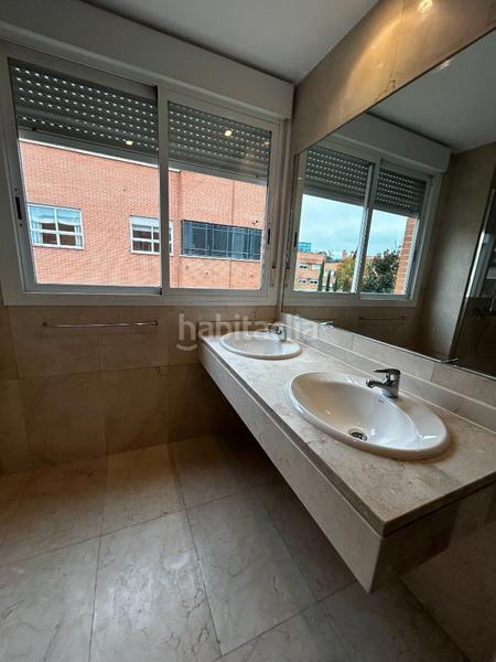 Foto b947dd95-1acd-44ef-8e9a-fc2639da1742. Lloguer àtic amb calefacció piscina a Valdemarín Madrid