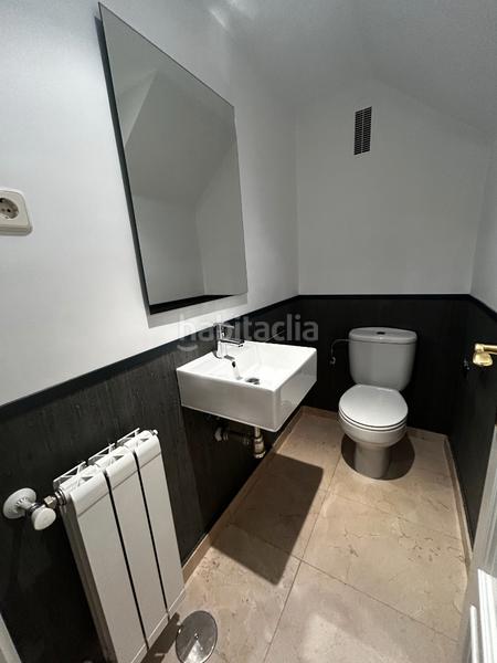 Foto fd851bfe-a232-40d0-a09c-07ca872e586a. Lloguer àtic amb calefacció piscina a Valdemarín Madrid