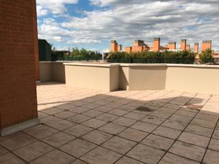 Miete Dachwohnung in Valdemarín. Excelente ático con gran terraza