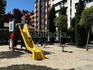 Foto bde9b7f6-371e-4e09-abdd-23e3fcb7f38a. Pis amb calefacció aparcament piscina a Legazpi Madrid