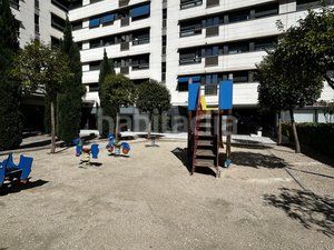 Foto eabf0e87-5b32-47a8-8983-7ff0dd16cf98. Pis amb calefacció aparcament piscina a Legazpi Madrid