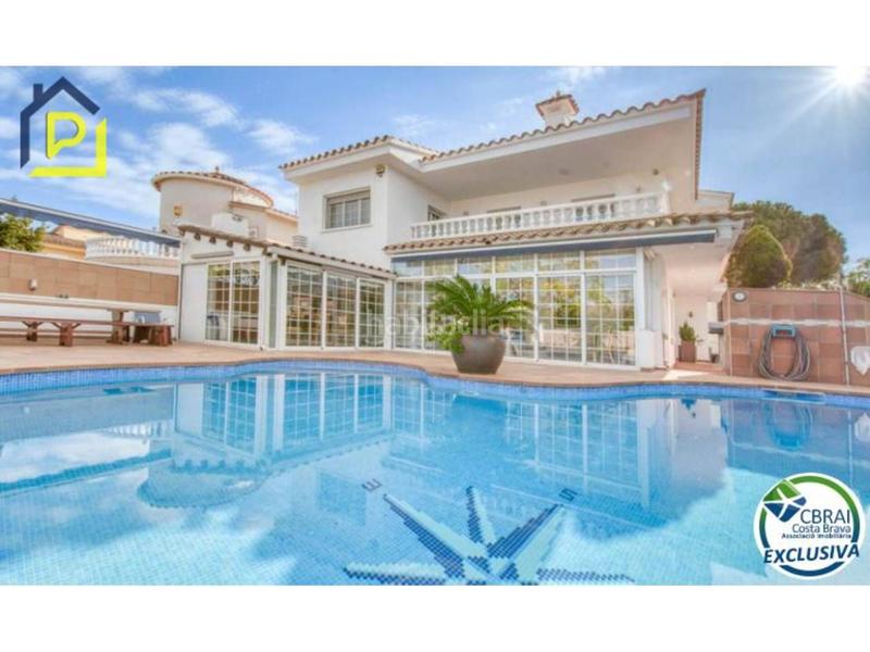 Foto 756d5a14-fc7d-49eb-9749-ebfad9a0d12a. Casa  unifamiliar en venta en Requesens Empuriabrava
