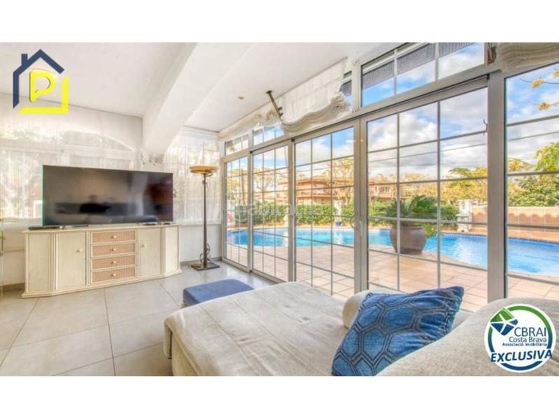 Foto b447c86d-f1dc-49a2-b673-556068dce9f4. Casa  unifamiliar en venta en Requesens Empuriabrava