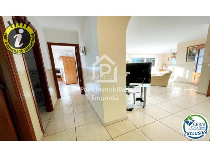 Foto 5e4f2939-f5b8-4a20-873f-7f5289f9dba8. Casa amb aparcament piscina a Nord Roses