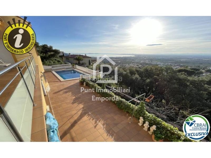 Foto 87ef1874-fcf2-4fbe-8c16-c7c2694feccf. Casa amb aparcament piscina a Nord Roses
