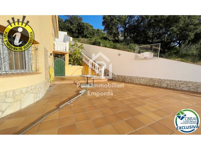 Foto 8d436a58-55dd-43bf-a4b3-2233d197bdd9. Casa amb aparcament piscina a Nord Roses
