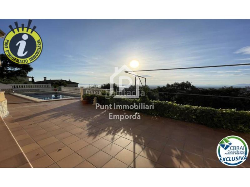 Foto e010df23-494b-43cf-b50a-840797fdcfd4. Casa amb aparcament piscina a Nord Roses