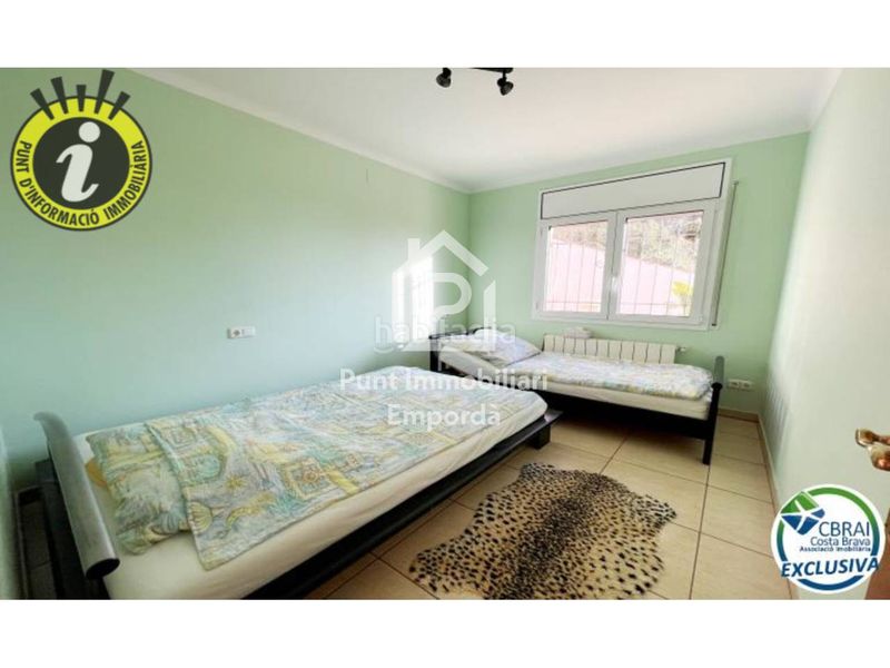 Foto f6ddad6f-9ee7-4174-b5f4-d27c88d4ae51. Casa amb aparcament piscina a Nord Roses