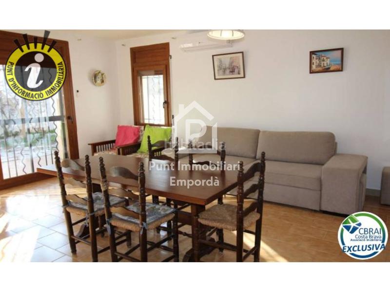 Foto e097c794-0322-4ba4-9905-0398c4b45bbc. Casa  en venta en Montgrí Empuriabrava