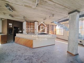 Local Comercial  Tapis. Local en venta en eixamplehorta capallera