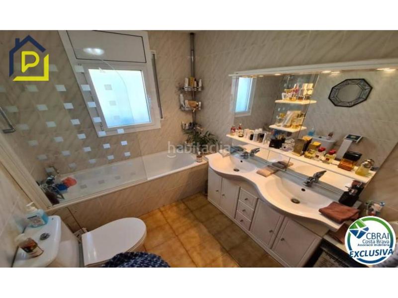 Foto 7cbc76a7-3e1b-4c54-b9c2-59661086689c. Casa amb aparcament piscina a Alberes Empuriabrava