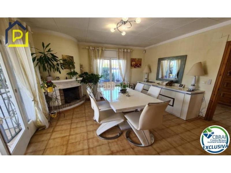 Foto b4e84cfd-b1ba-4839-a1b8-7a3e63f6b2df. Casa amb aparcament piscina a Alberes Empuriabrava