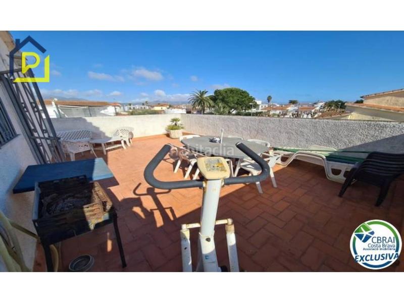 Foto ef06ca92-06ea-4607-a2de-7f36e2bbc580. Casa amb aparcament piscina a Alberes Empuriabrava