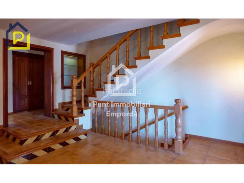 Foto 0d254449-1fce-4c2a-ba7e-1c9c8e7f3793. Casa con riscaldamento parcheggio piscina in Sant Climent Sescebes