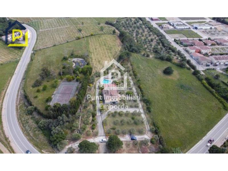 Foto 193dddb1-5c6c-43f0-867b-10c9ea4092ca. Casa con riscaldamento parcheggio piscina in Sant Climent Sescebes