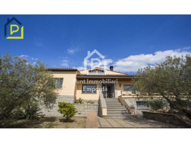 Foto 63b129b7-02d2-4191-80a7-a29c87b1d297. Casa con riscaldamento parcheggio piscina in Sant Climent Sescebes