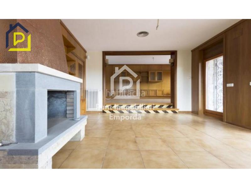 Foto 739c1ce0-56b9-4d5a-8e3d-b6f18c87eb20. Casa con riscaldamento parcheggio piscina in Sant Climent Sescebes