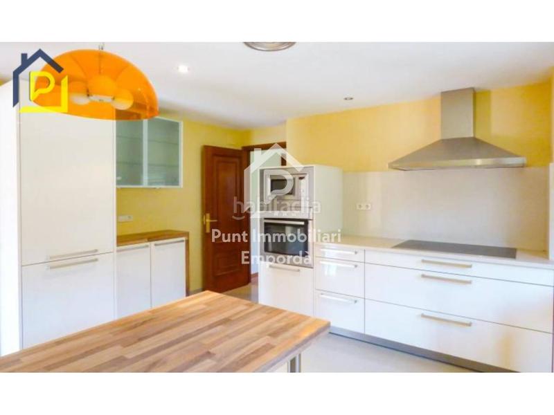 Foto 78852523-1ebd-4701-839e-2182199bb27d. Casa con riscaldamento parcheggio piscina in Sant Climent Sescebes